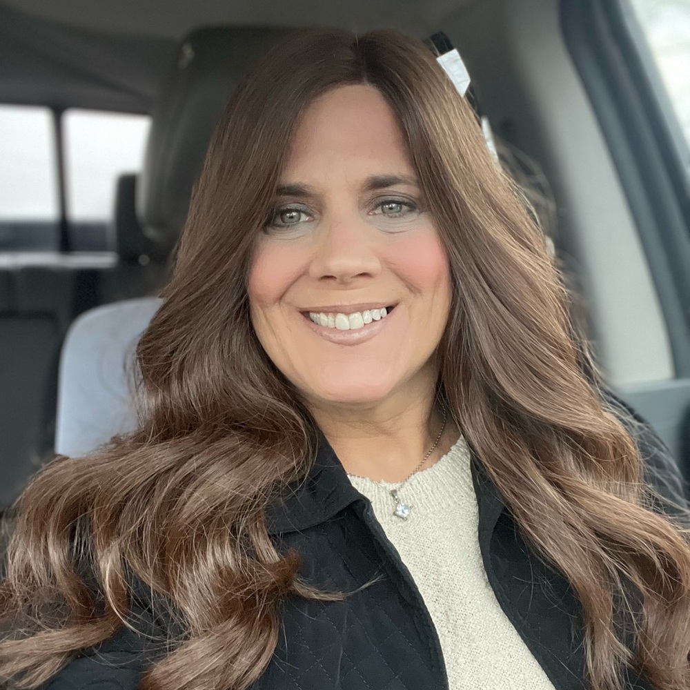 JB Extensions Erika full monofilament long wavy wig brown